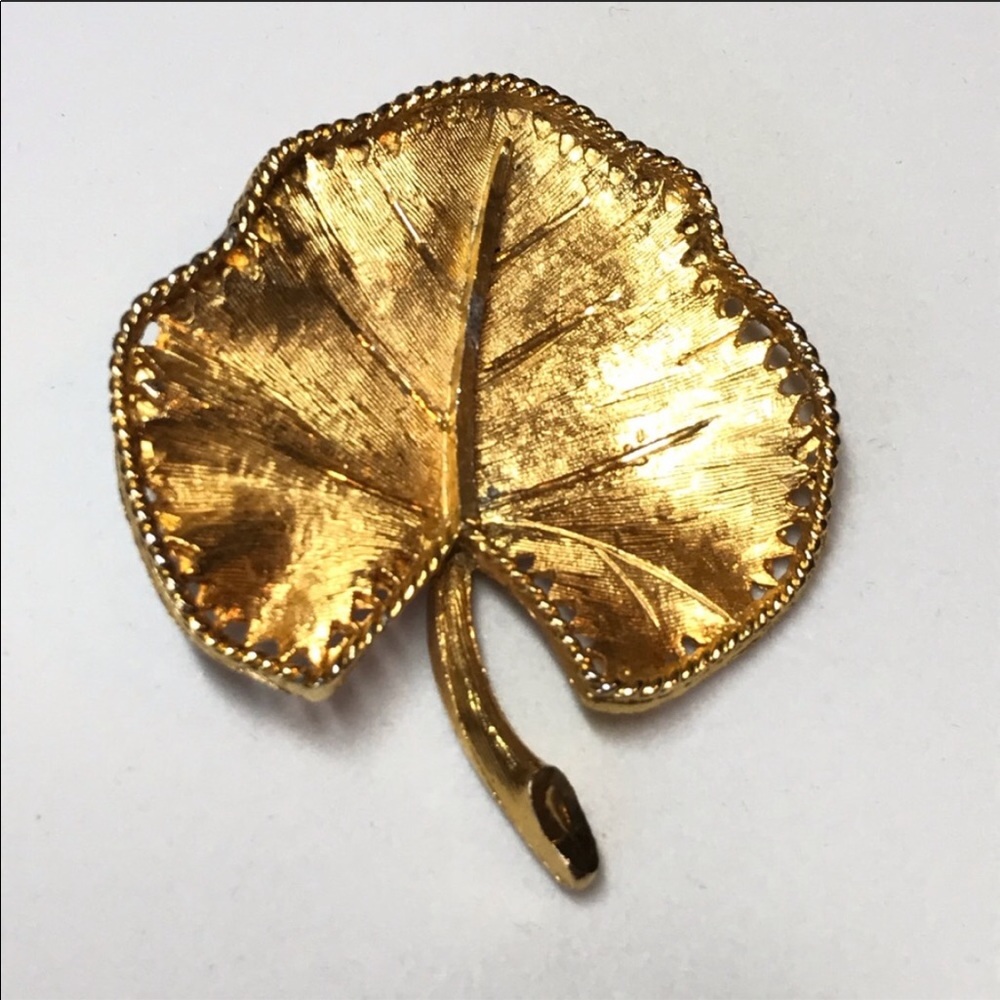 Vintage BSK Gold Tone Lily Pad Brooch